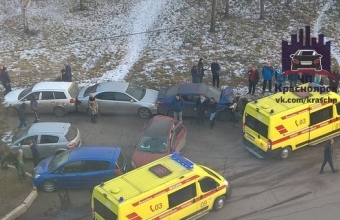 На Дубровинского столкнулись 7 машин